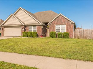 547 Westfield St, Springdale, AR 72762