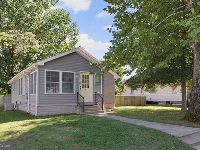 18 Central Ave, Burlington, NJ, 08016