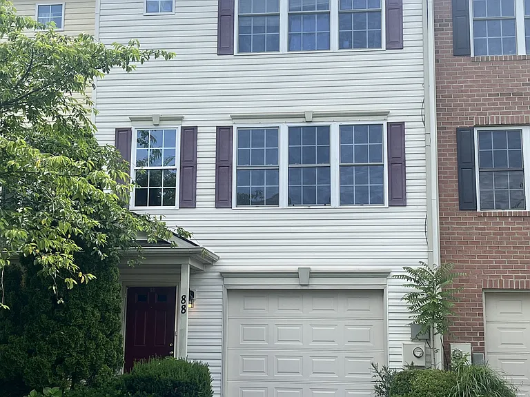 88 Teague Ln — Photo 1