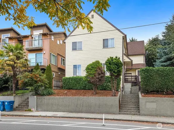 5210 11th Ave NE #B, Seattle, WA 98105