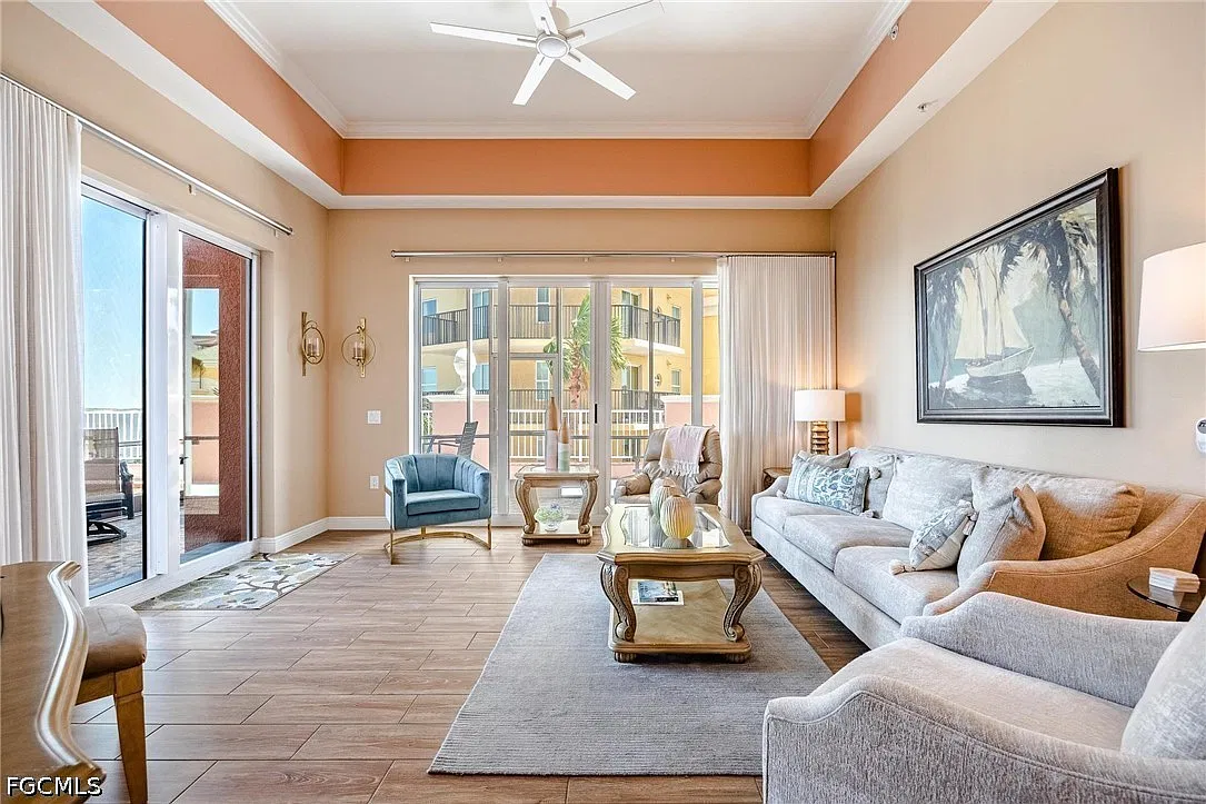 2 bed, 2.0 bath, 1602 sqft, $4,500 — Photo 2