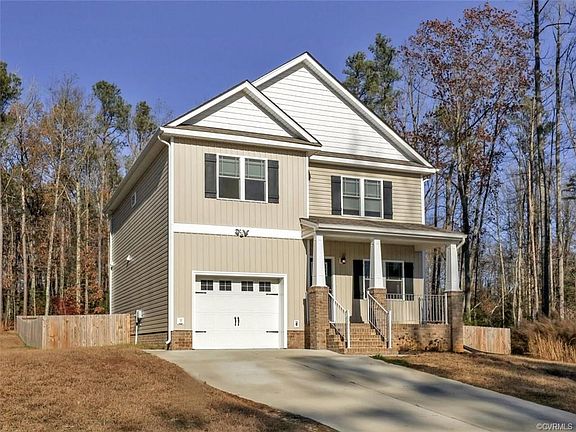 3rd image of 14219 Laketree Dr