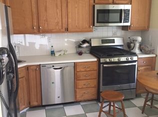 45 Eusden Dr, Aston, PA 19014