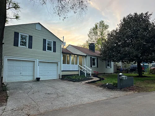 229 Spruce St Photo 1