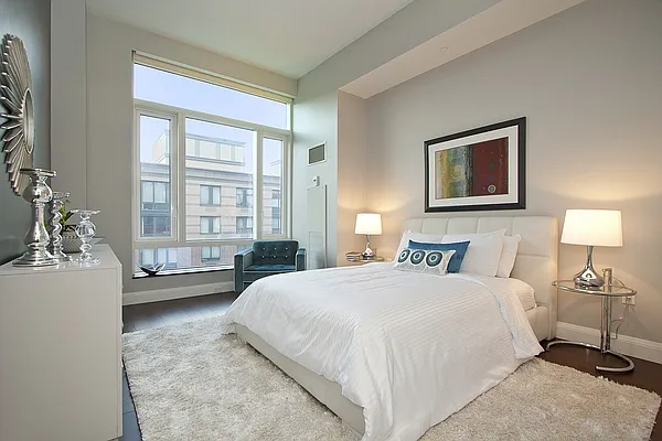 Sold by BLU Real Estate | media 16