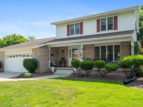 9419 Verbena Dr, Munster, IN 46321