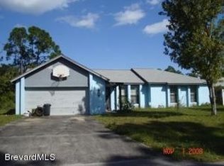 561 Bluefields St SE, Palm Bay, FL 32909