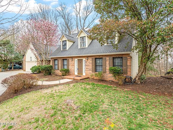 2nd image of 8613 High Lark Ln