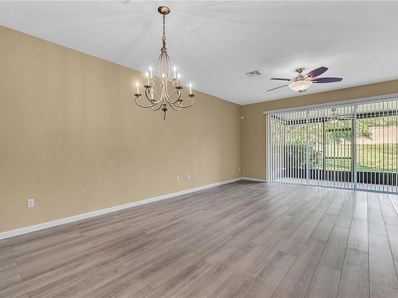 4th image of 7097 Cadiz Blvd