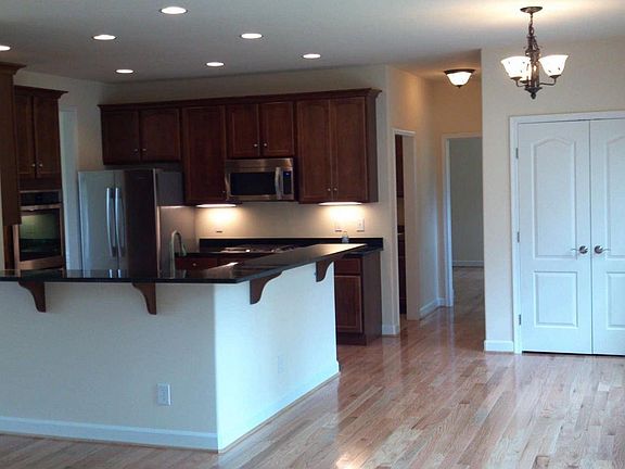 5th image of 157 Empress Alexandra Pl