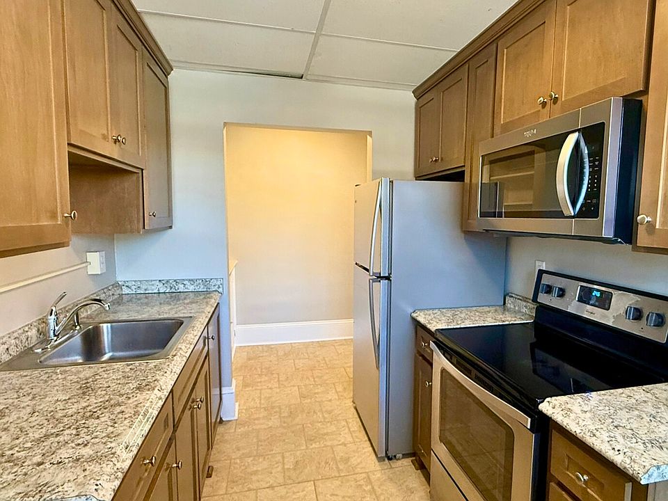 1st image of 815-843 Burke St #821-A