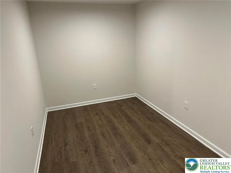 157 Van Fleet Cir — Photo 6
