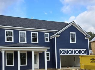 706 Breakers Reef Ln, Huger, SC 29450