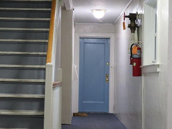 UNIT DOOR