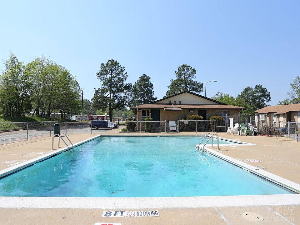 2nd image of 1600 Pine Tree Rd #12100913
