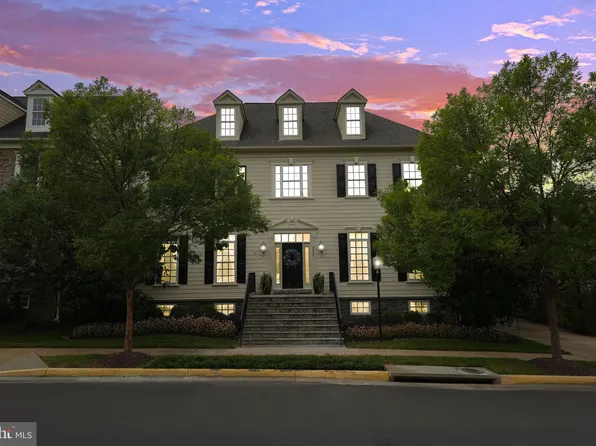 2822 Norborne Pl, Oakton, VA 22124