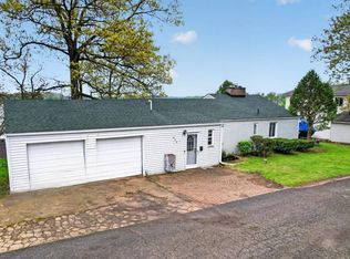 664 Sunrise Park St, Howell, MI 48843