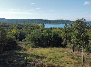 931 Crescent Dr, Hollister, MO 65672