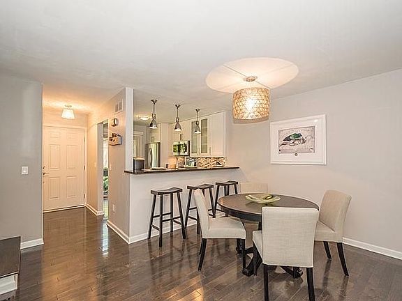 2nd image of 744 Greenhills Dr