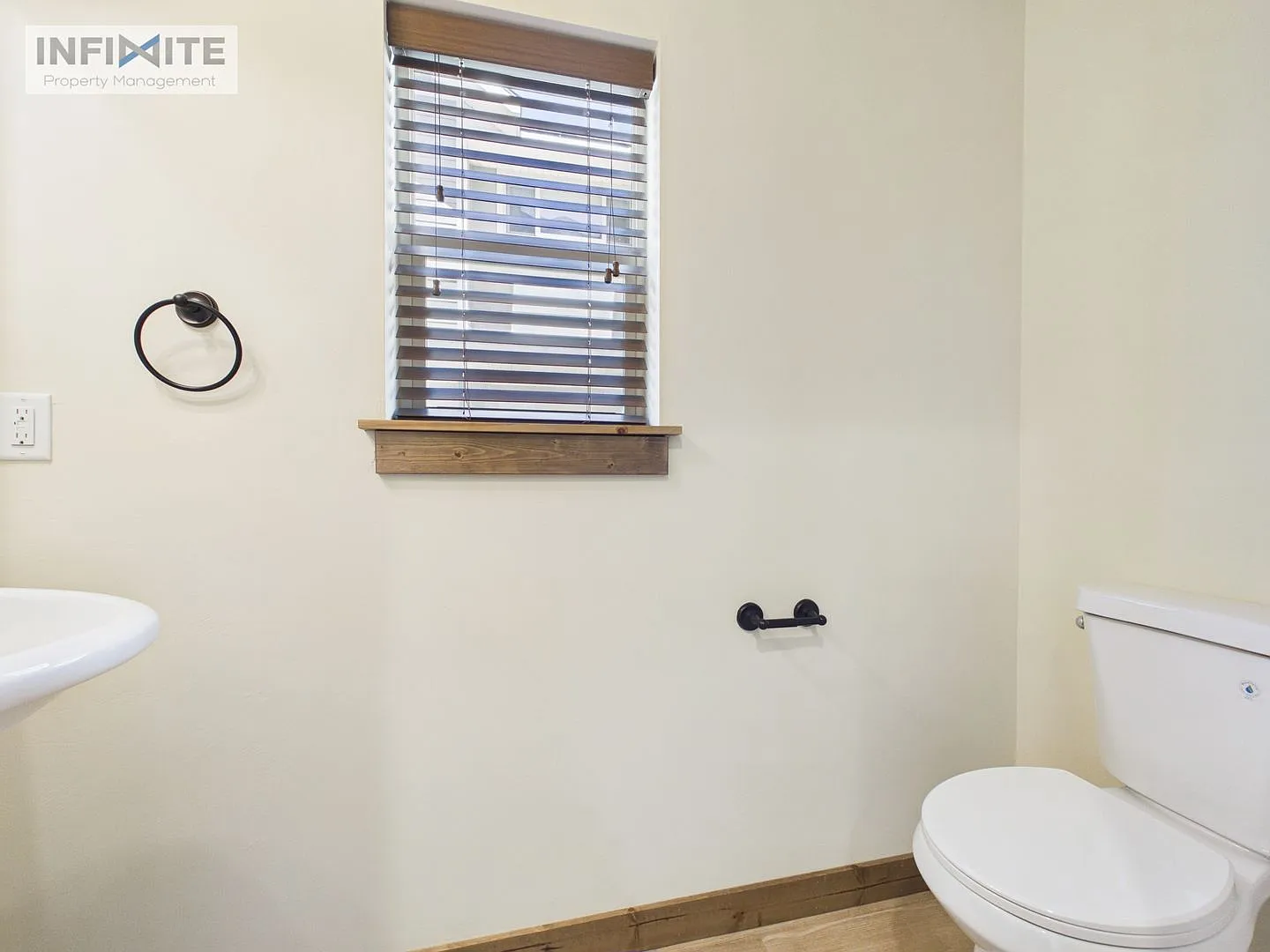 3 Bedroom End Unit Condo in Bozeman First Month Free!! — Photo 4