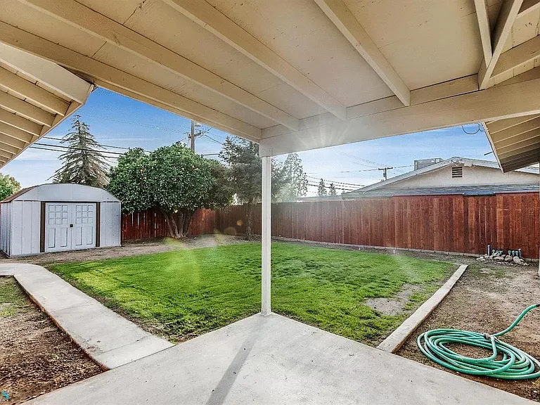 3401 Cardinal Ave — Photo 2