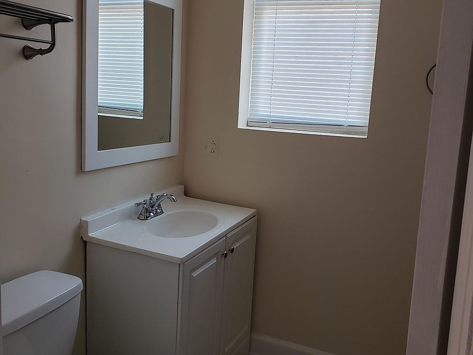 1st image of 3931 W Arthington St #2