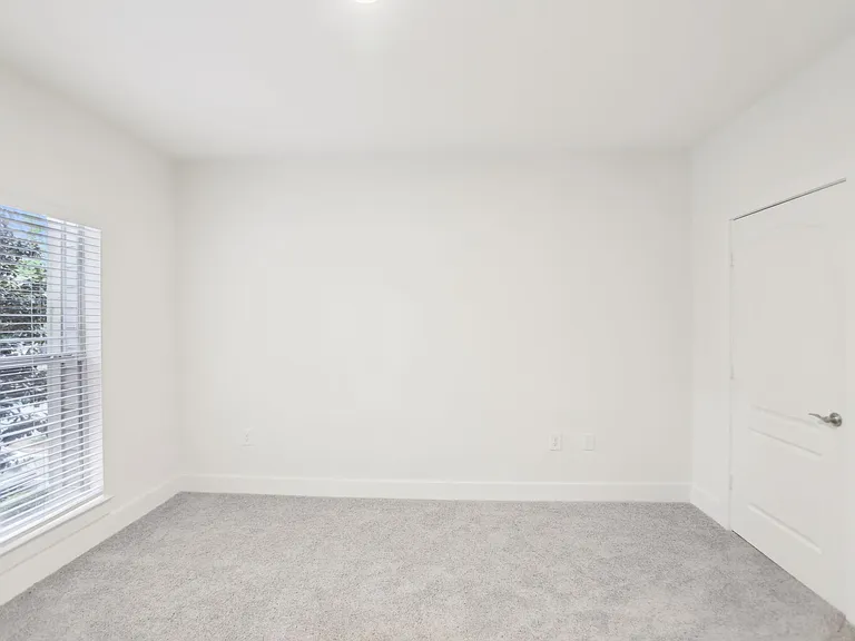Wesley Kensington Apartments at Stonecrest — Photo 15