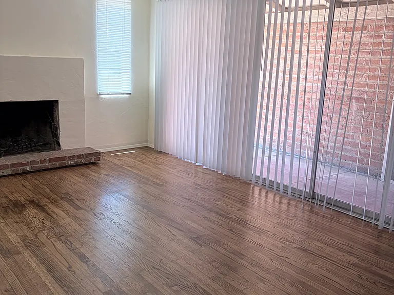 1626 N Sawtelle Ave — Photo 6