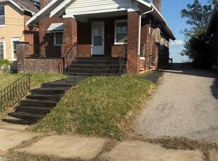 34 Blakemore Pl, Saint Louis, MO 63121
