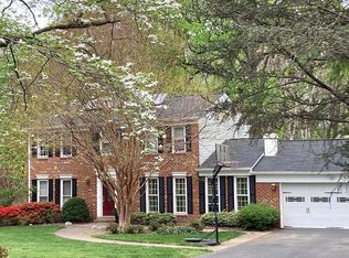 3216 Dominy Ct, Oakton, VA 22124