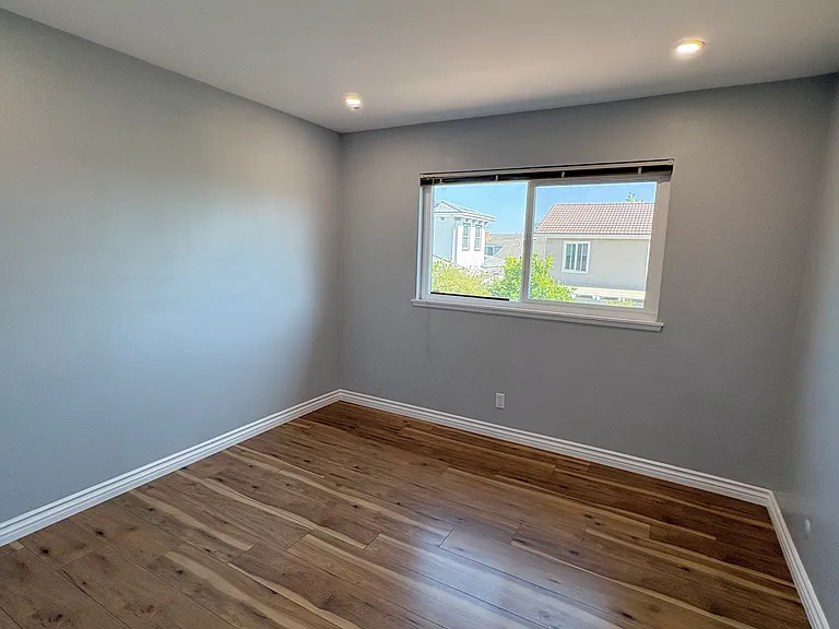9256 Crocus Ave — Photo 22