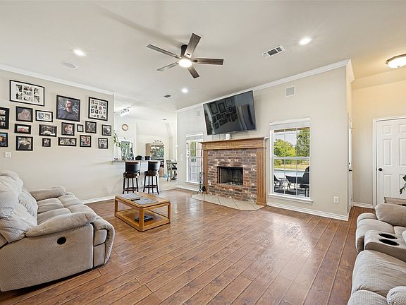 3rd image of 2701 Valley Ridge Ln