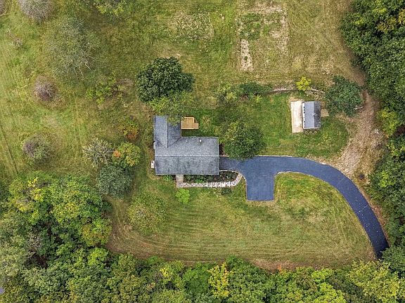 5th image of 136 Haverhill Road