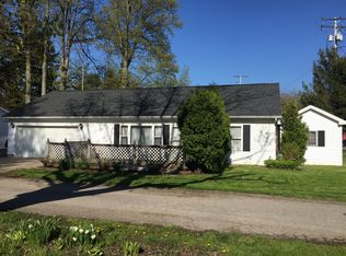 2922 Linna Dr, Ashtabula, OH 44004