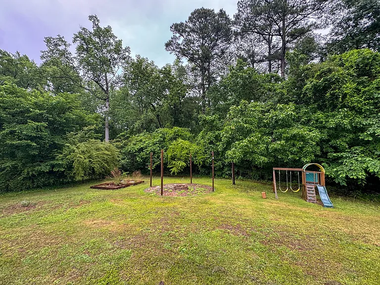 726 Dandridge Dr — Photo 22