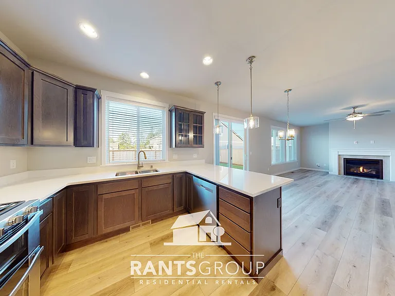 9734 Rayla Ct SE — Photo 4