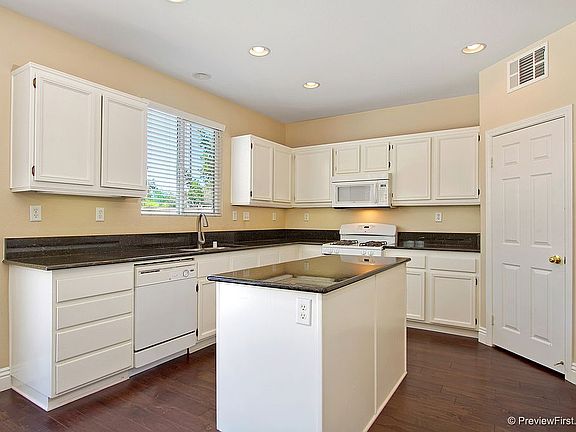 3rd image of 31787 Empresa Cir