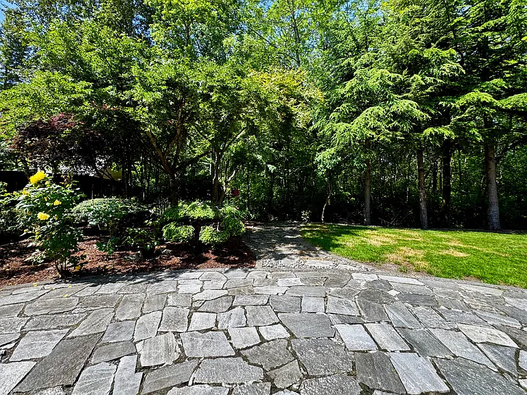 751 Bremerton Pl NE — Photo 3