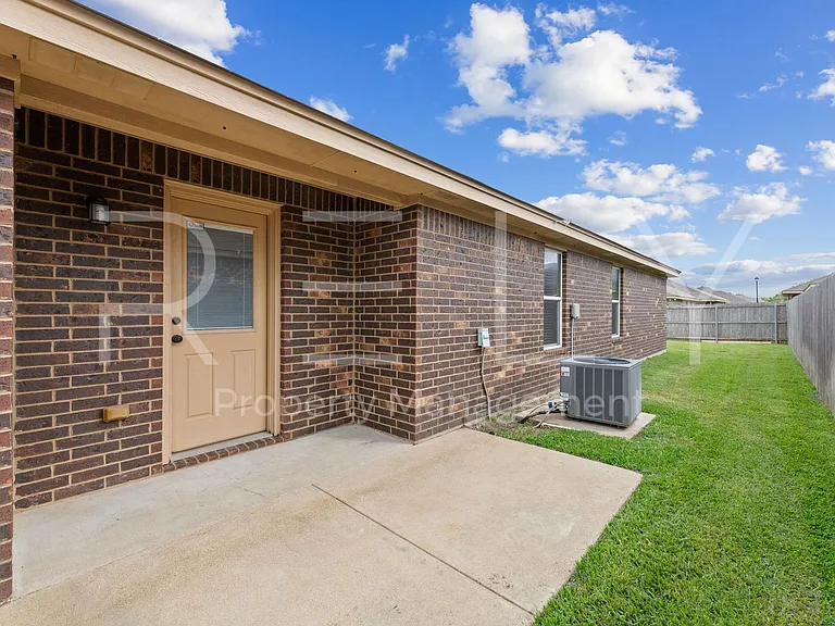 603 W Karey Dr — Photo 25