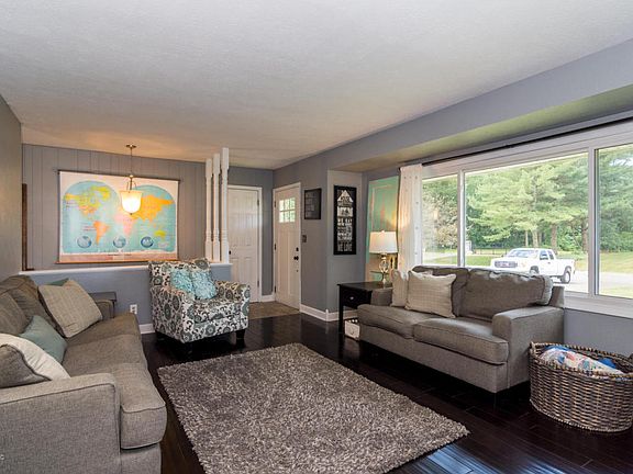 4th image of 1097 Marshlyn Dr