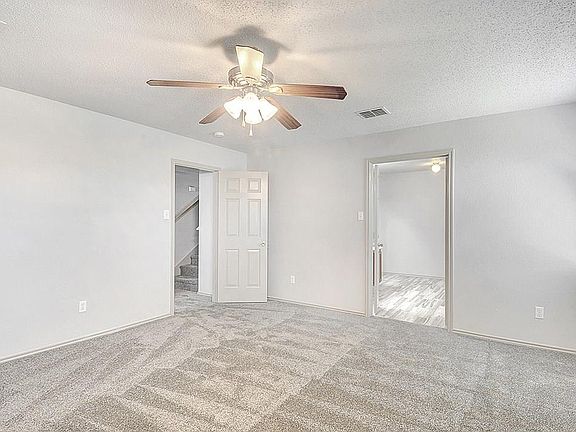 4th image of 3327 Andalusian Dr