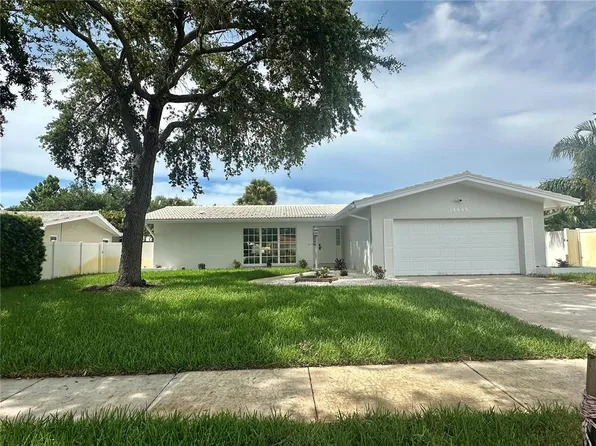 14499 Mooring Dr, Seminole, FL 33776