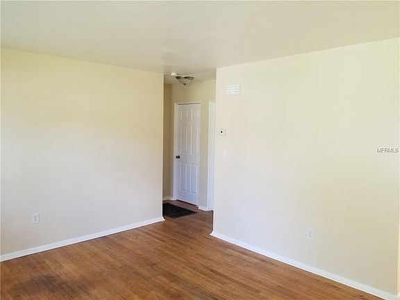 5th image of 1551 S Clara Ave