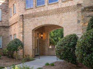 6 Village Ln #B102, Asheville, NC 28803