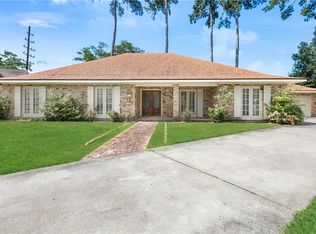 100 Dulac Pl, Mandeville, LA 70471