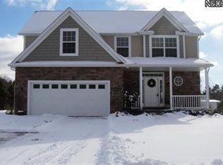 8366 Eagle Creek Dr, Garrettsville, OH