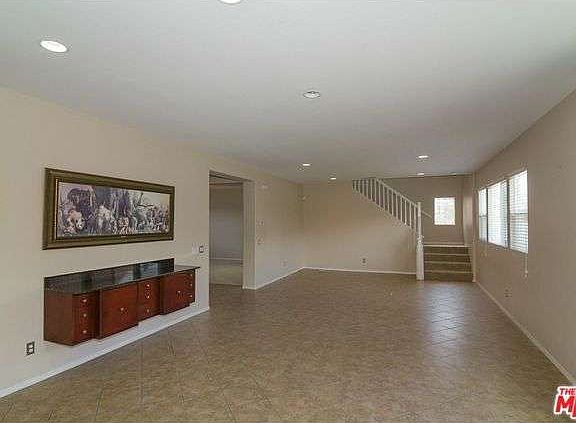 4th image of 15857 Mohican Way