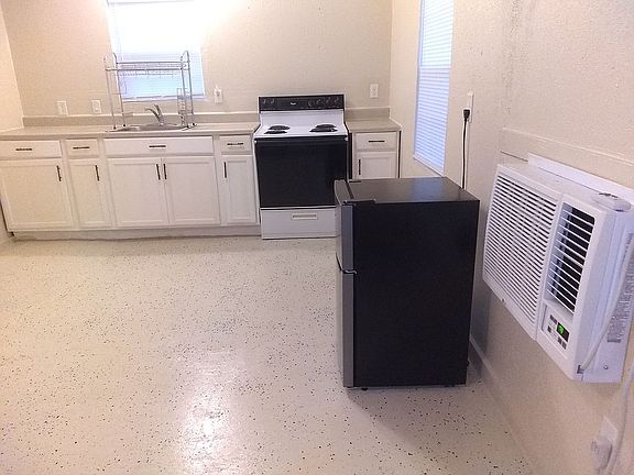 2nd image of 317 Baker Dr