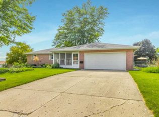103 Barbara Pkwy, Washington, IL 61571