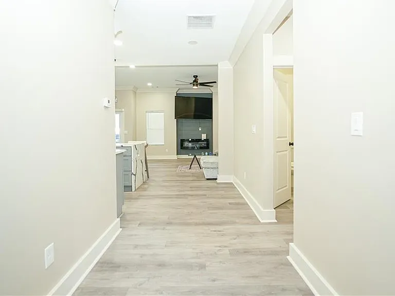 1452 Lockwood Dr SW — Photo 14